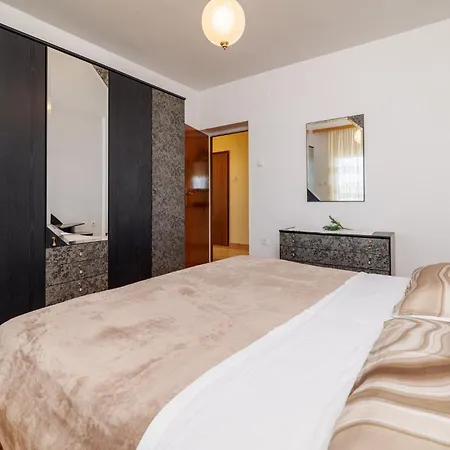 Beba Apartamento Jadranovo