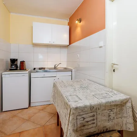 Διαμέρισμα Beba *