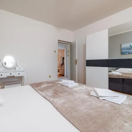 Appartamento Beba Jadranovo