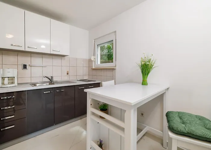 Beba Apartman Jadranovo
